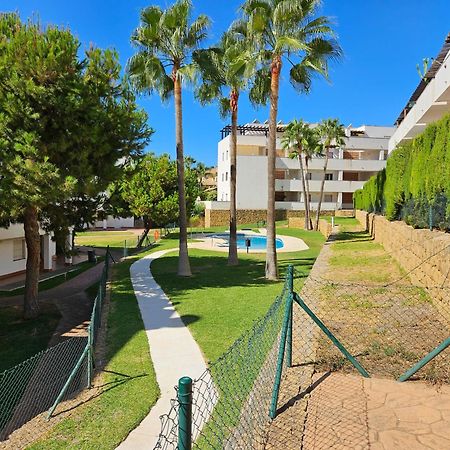 Two Bedroom Apartment In Riviera Del Sol ミハス エクステリア 写真