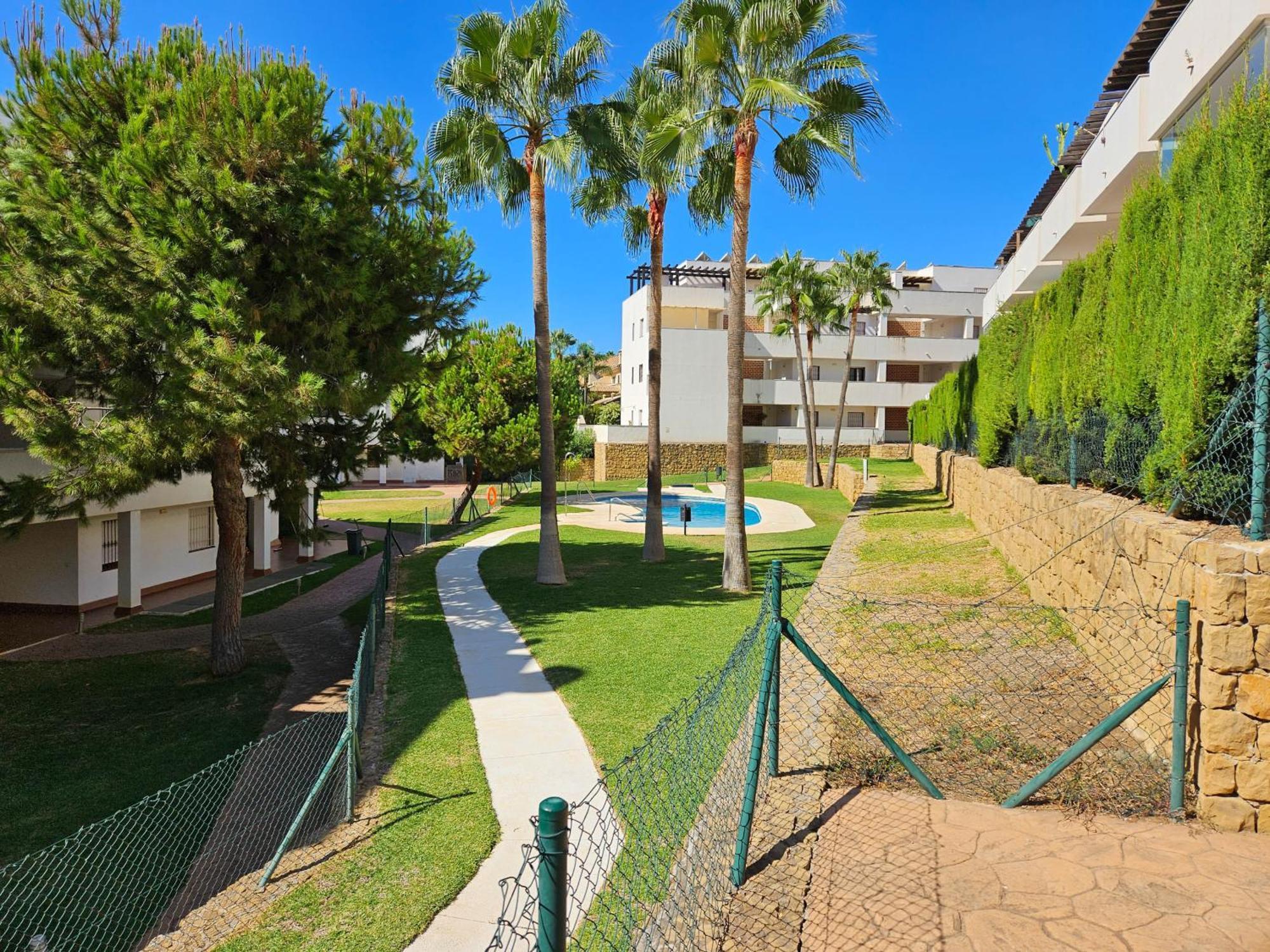 Two Bedroom Apartment In Riviera Del Sol ミハス エクステリア 写真